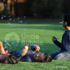 Uncle Bubble Bellenblaas Anti-Knoei Witte Beer -Hape || BIGJIGS || Goki Verkoopwinkel image 1164