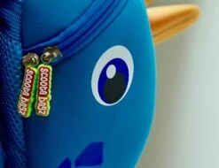 Micro Step Scootabagz Dino Tas -Hape || BIGJIGS || Goki Verkoopwinkel image 1446