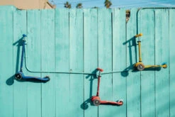 Micro Step Mini Micro Step Deluxe Abrikoos LED -Hape || BIGJIGS || Goki Verkoopwinkel image 1545