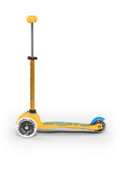 Micro Step Mini Micro Step Deluxe Abrikoos LED -Hape || BIGJIGS || Goki Verkoopwinkel image 1547