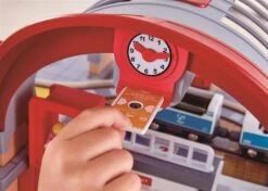 Hape Treinstation Grand City Station -Hape || BIGJIGS || Goki Verkoopwinkel image 656
